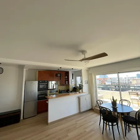 F8 - Terrace Paris's View, Eiffel Tower Area Apartment *