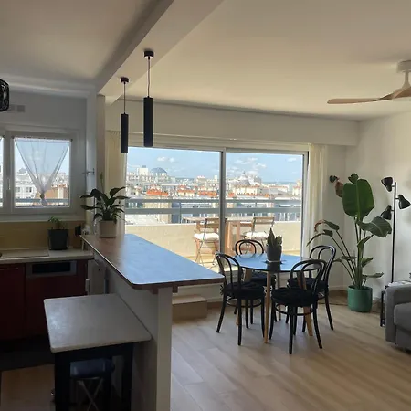 Apartment F8 - Terrace Paris's View, Eiffel Tower Area Paris